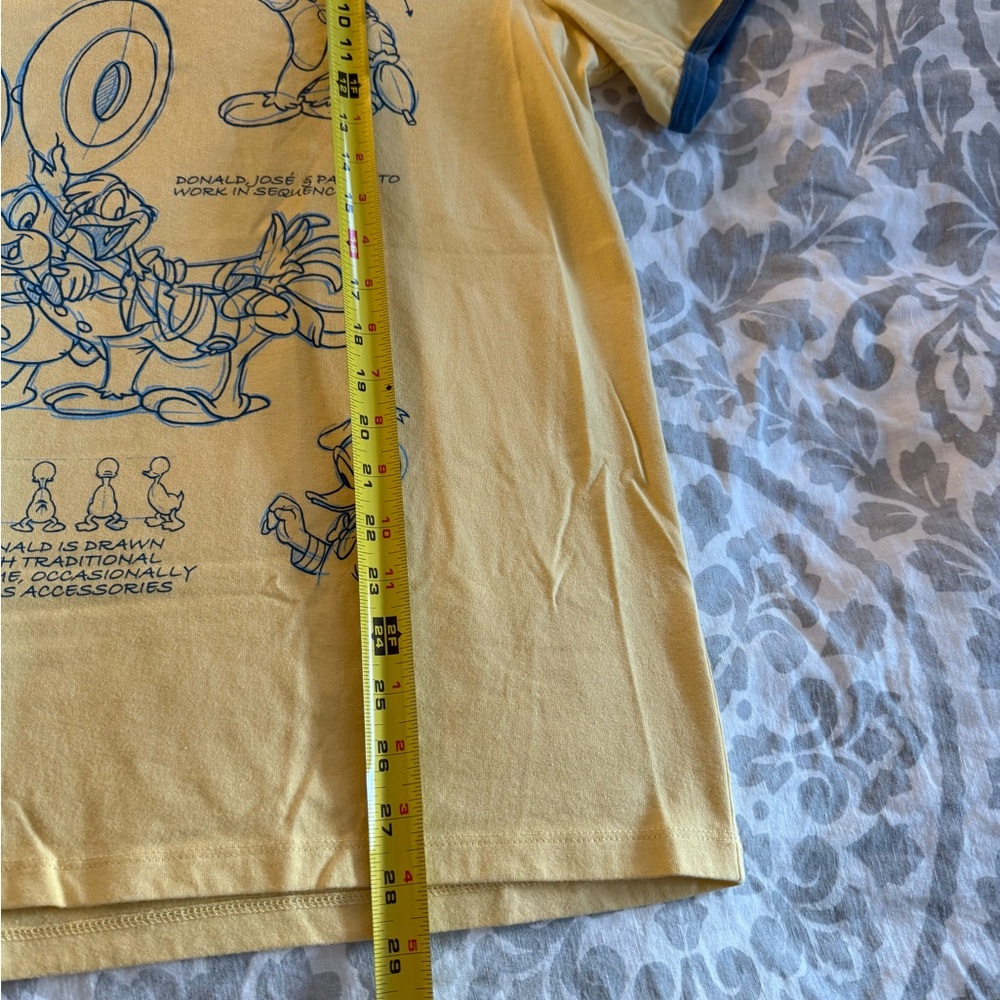 Disney Studio Collection The Three Caballeros Sketch Ringer T Shirt Sz L Yellow - Picture 4 of 6